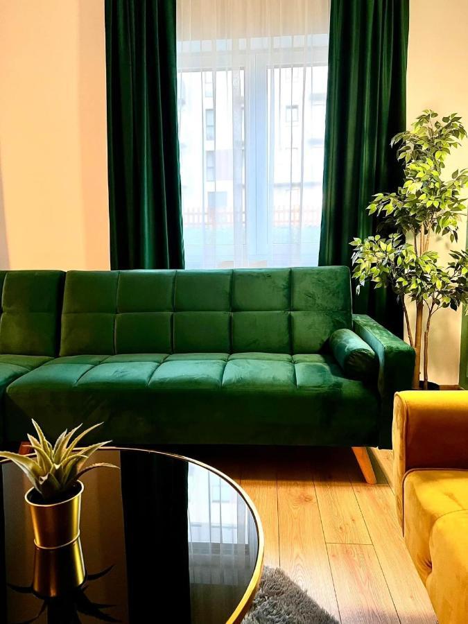 Huggo Apartment 35 Targu Mures Ngoại thất bức ảnh