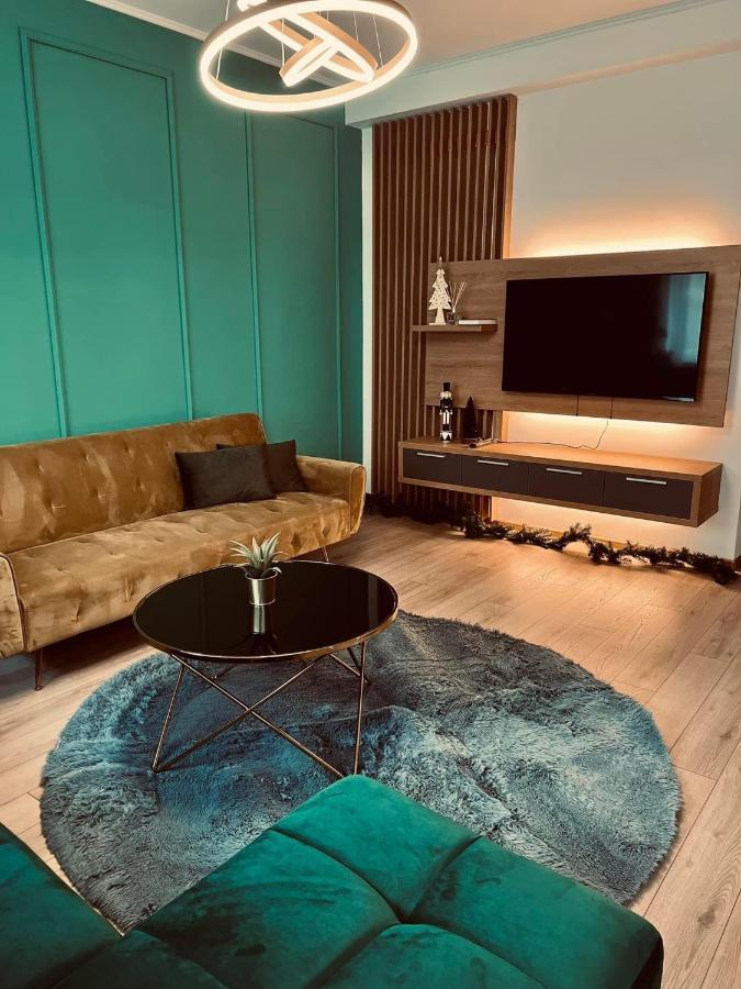 Huggo Apartment 35 Targu Mures Ngoại thất bức ảnh