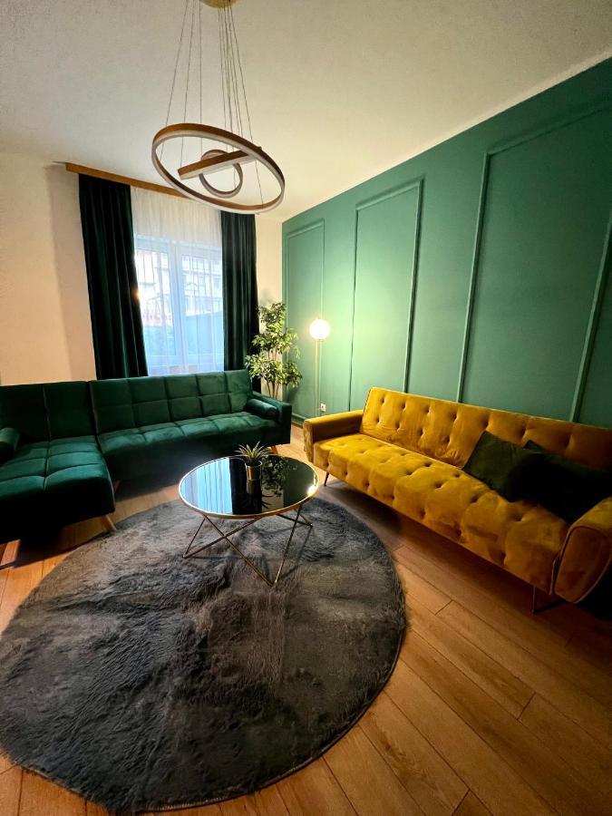 Huggo Apartment 35 Targu Mures Ngoại thất bức ảnh